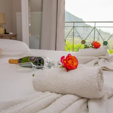 Nausika Corfu Paleokastritsa